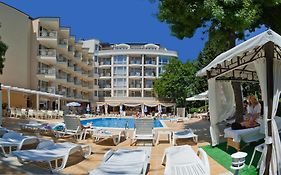 Karlovo Hotel